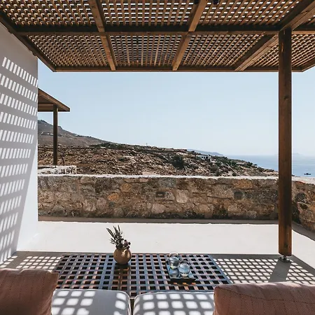 Cali Mykonos 5* קלפטיס